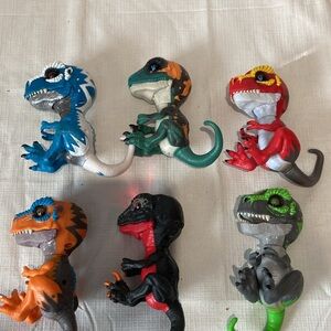 Wowwee Fingerling Chomping Dinosaurs